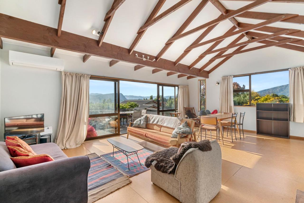 Goodall Crib - Wanaka Holiday Home Екстериор снимка